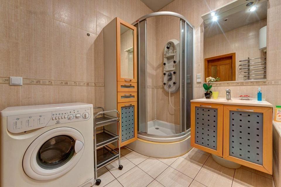 Apartments On Shota Rustaveli Kiev Ngoại thất bức ảnh