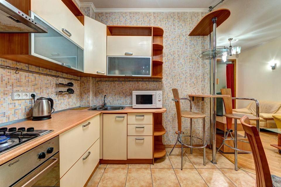 Apartments On Shota Rustaveli Kiev Ngoại thất bức ảnh
