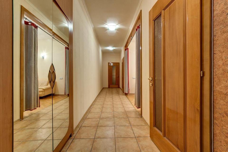 Apartments On Shota Rustaveli Kiev Ngoại thất bức ảnh